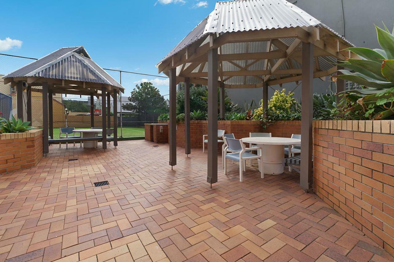 Newcastle Short Stay Accommodation - Sandbar Newcastle Beach Esterno foto