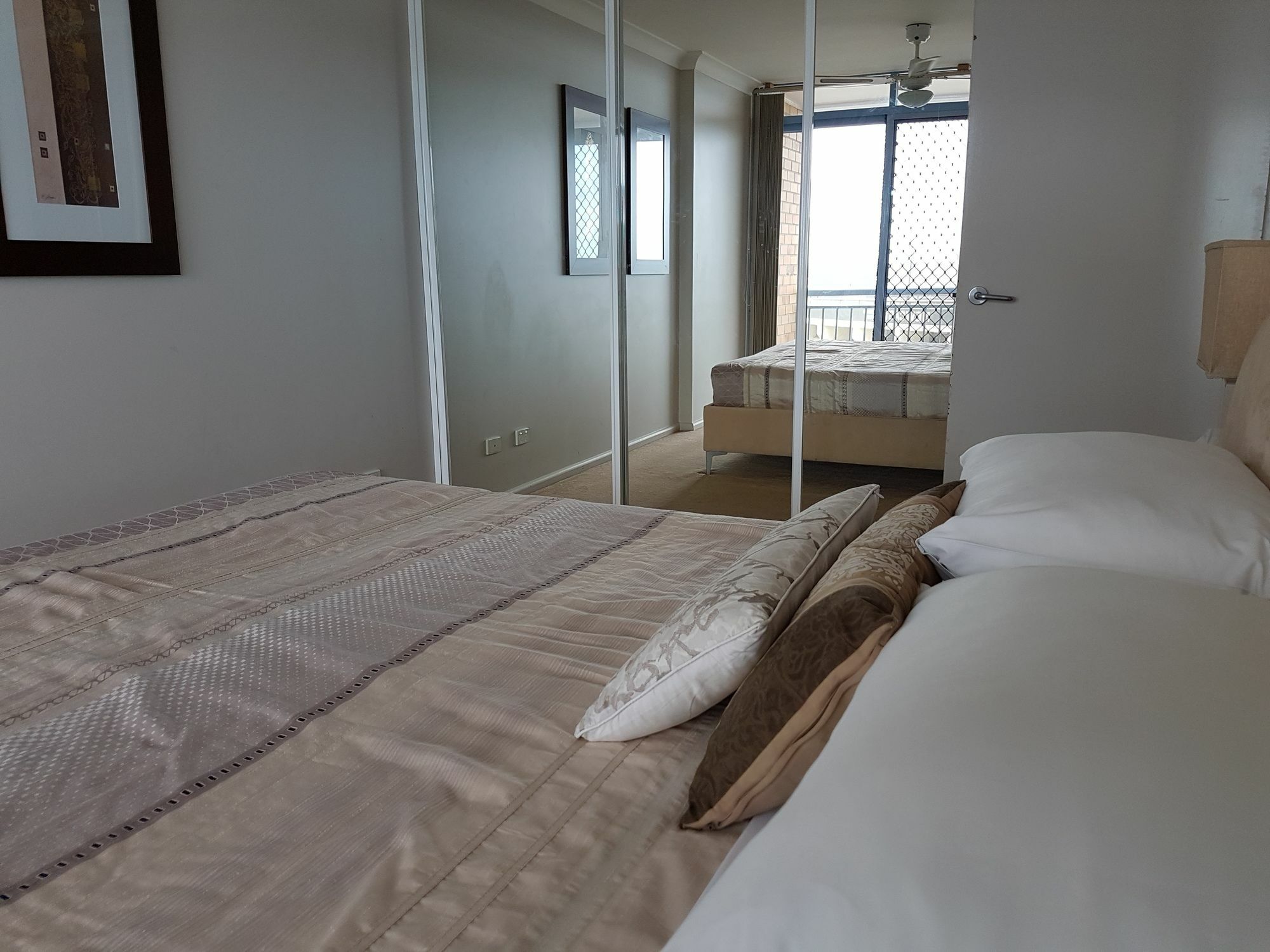 Newcastle Short Stay Accommodation - Sandbar Newcastle Beach Esterno foto